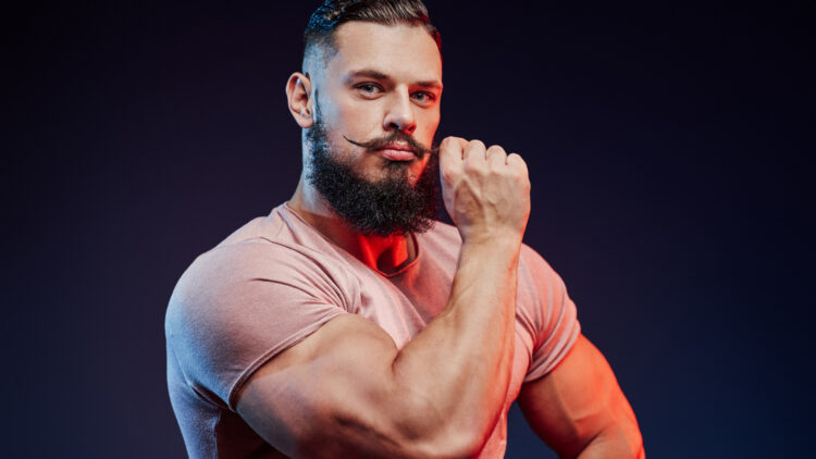Coaches de masculinidade estão em alta e preocupam especialistas