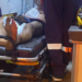 Dupla atira em jovem em frente de casa, cunhado sai pra ver e também é baleado em MS