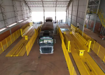 Explosão em cooperativa deixa 7 pessoas feridas, 5 delas com até 90% do corpo queimado