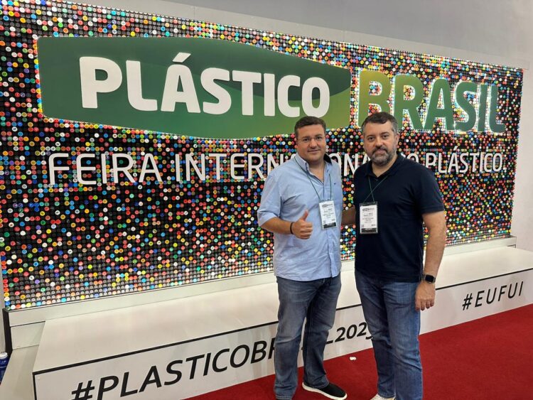 Empresários da indústria plástica de MS participam de feira internacional em SP