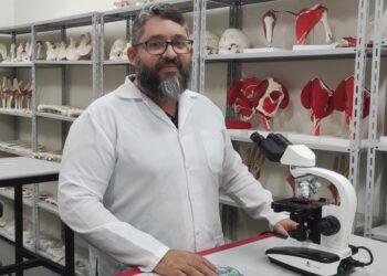 Artigo: Estudo alerta sobre o perigo das cabines de secagem de unhas em gel