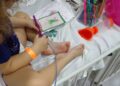 Colaboradores de hospital na Capital alegraram Páscoa de pequenos pacientes