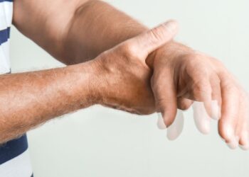 Artigo: Doença de Parkinson atinge pessoas cada vez mais jovens