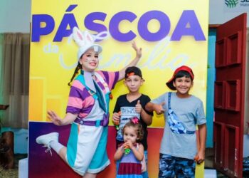 Cidade da Páscoa abre as portas do segundo dia com oficina de ovos, toca do coelho e a famosa parada