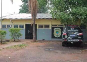 Após tocar em caçamba energizada, caminhoneiro morre eletrocutado