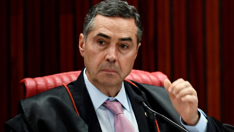 Barroso nega soltura de Torres, e Moraes cobra explicação sobre senha errada