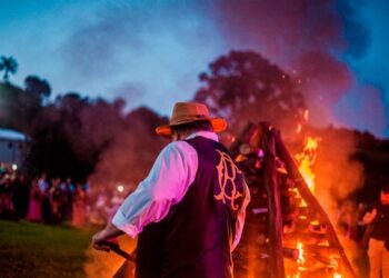 Prefeitura promove Festa de Santa Sara Kali em comemoração ao Dia do Povo Cigano