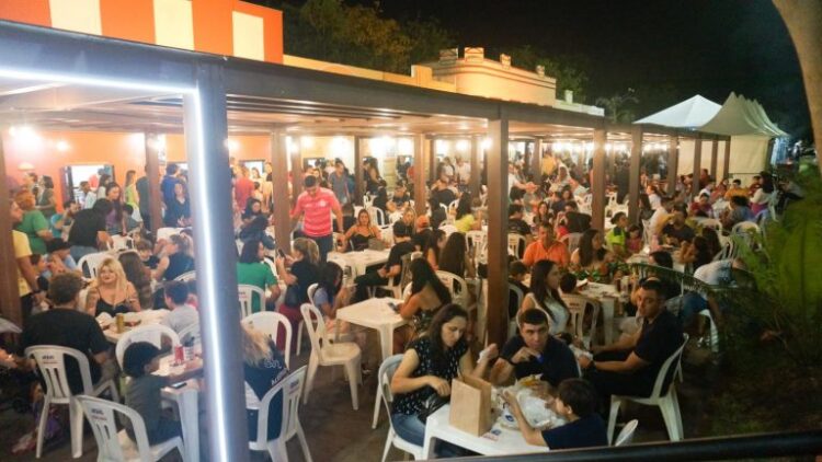 Festival do Hambúrguer supera expectativa com venda de 40 mil lanches em 3 dias