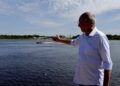 Secretário Hélio Peluffo vistoria obras da ponte sobre o Rio Paraguai para fortalecer a Rota Bioceânica