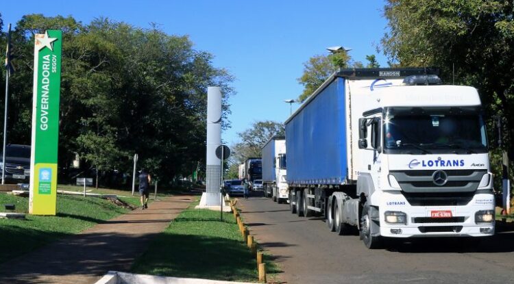 Funtrab disponibiliza na Capital mais de 120 vagas para motoristas de transporte de cargas e de passageiros