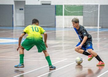 Curso gratuito de treinamento de futsal chega a Ribas do Rio Pardo no fim de semana