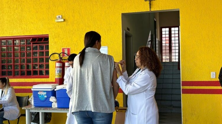Prefeitura amplia acesso à vacinação da gripe com abertura de ponto temporário no Centro