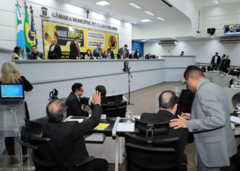 Vereadores aprovam dois projetos na sessão desta terça-feira
