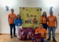 Shopping da Capital entrega 145 kgs de doações de ração para pets