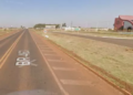 Menor de 16 anos cai de moto, é atropelado por carro, não resiste e morre