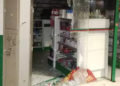 Dupla é presa em flagrante pela Guarda, após quebrar fachada de farmácia para furtar