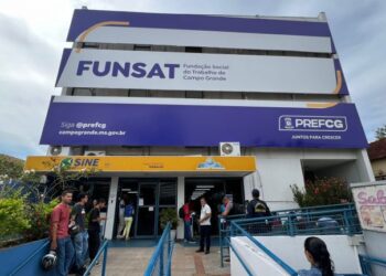Ação itinerante da Funsat encaminha 128 candidatos para processo seletivo de frigorífico