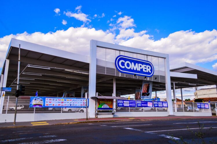 Supermercado e atacadista abrem 110 vagas de emprego que não exigem experiência