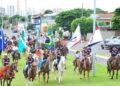 Cavalgada no centro de Campo Grande divulga Brasileirão do Laço Comprido