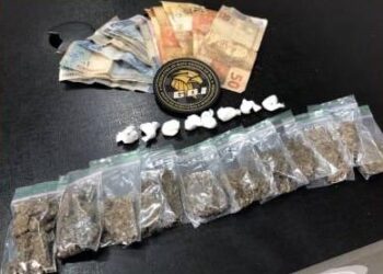 Traficante é preso com maconha e cocaína em plena luz do dia no Lageado