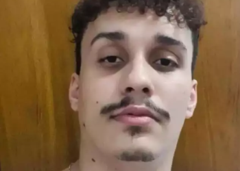 Jovem colide CB 250 Twister na traseira de carreta e morre na BR-262