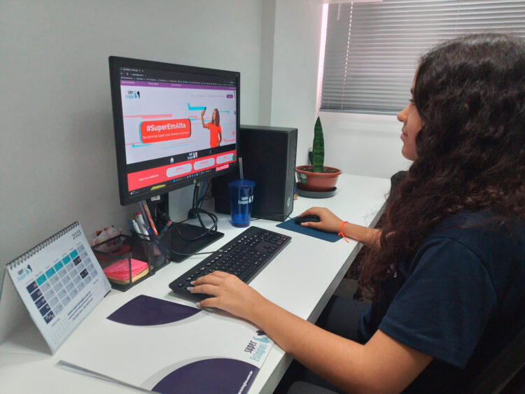 Seleções para estágio na Capital e Dourados têm bolsas de até R$ 1,4 mil