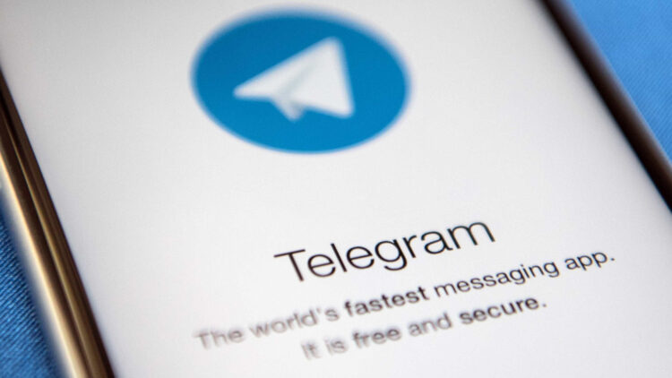 Telegram recua após ordem de Moraes; Câmara adia análise de proposta fatiada