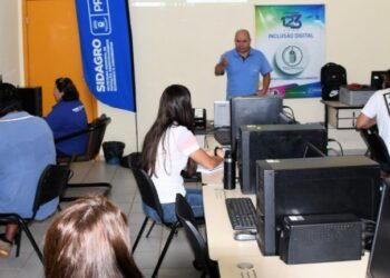 Prefeitura abre curso de montagem e manutenção de computadores na Região Oeste