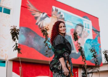 Artista finaliza mural de 166 metros no IFMS de Ponta Porã