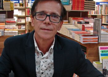 Paulo Nolasco comemora aniversário com lançamento de dois livros