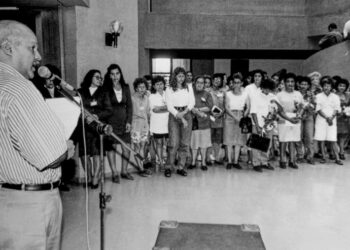 Com amplo legado na política, Walter Carneiro lança biografia na próxima terça