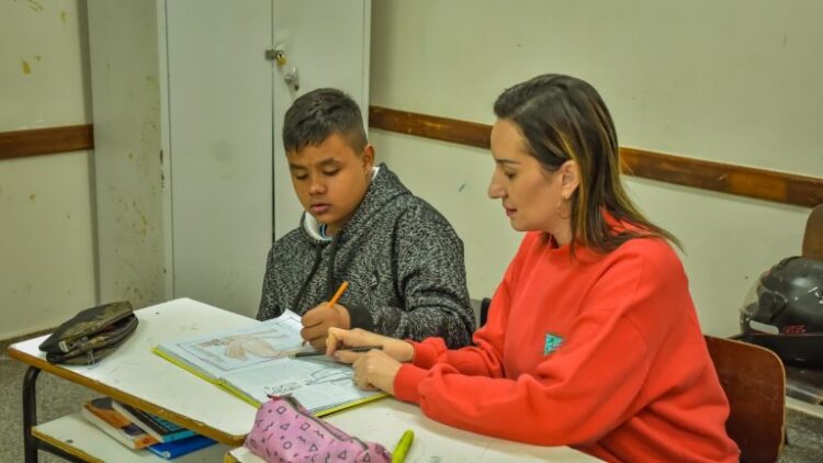 Ao todo, 324 assistentes de Educação Infantil são convocados para trabalhar na Prefeitura