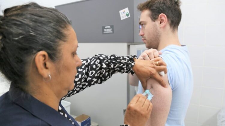 Queda na temperatura exige cuidados e vacina é a principal ‘arma’ para evitar doenças