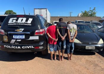 Durante investigação de duplo homicídio, GOI prende trio de traficantes na Capital