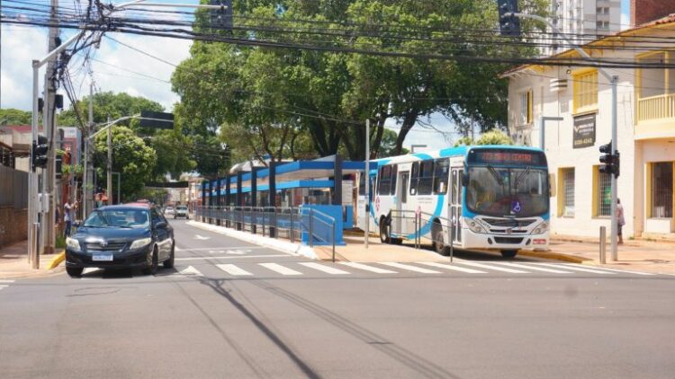 Prefeitura publica aviso de licitação para implantação de fibra óptica no Centro