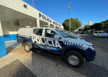 PM precisa usar bala de borracha em homem que quis investir contra a equipe em MS