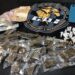 Traficante de 18 anos é preso vendendo drogas perto de campo de futebol na Capital