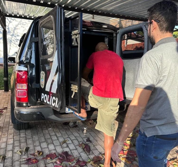 “Vou cobrar tudo o que ela está fazendo”, diz filho preso por agredir mãe de 68 anos