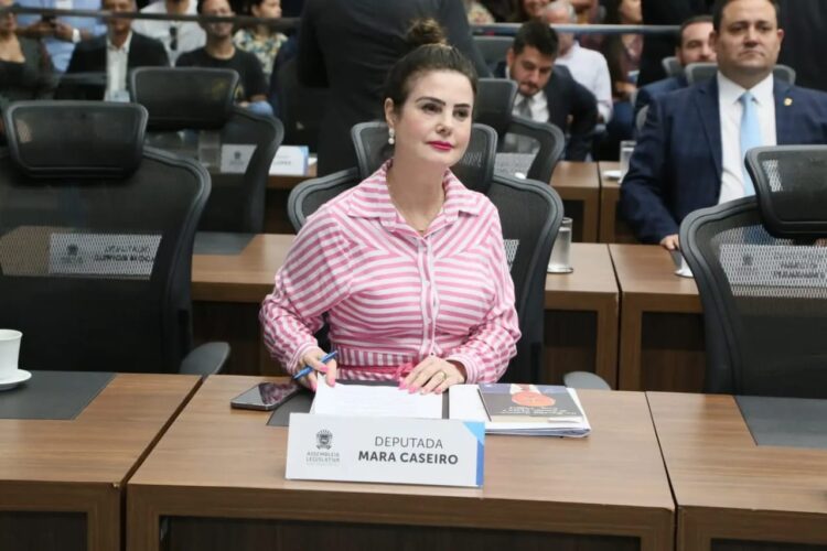 Transporte de alunos de Caarapó é preocupação da deputada Mara Caseiro