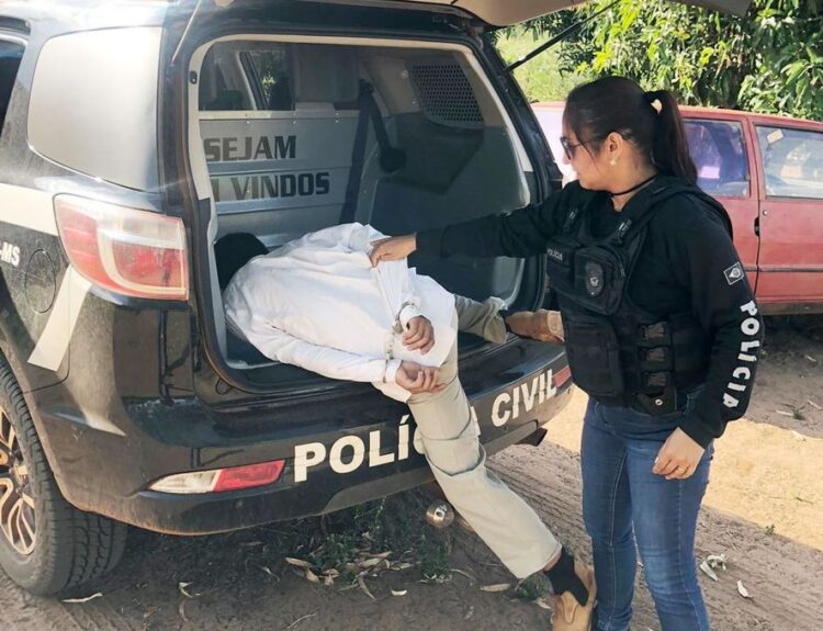 Homem é condenado a mais de 100 de prisão por matar fazendeiro e filho em MS