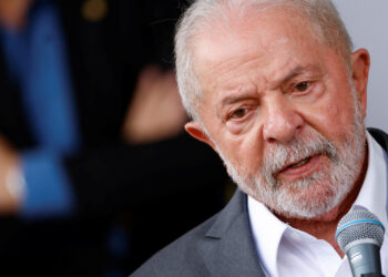 Deputados de partidos da base de Lula assinam pedido de impeachment encabeçado pelo PL