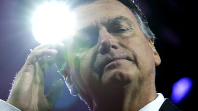Cerco a Bolsonaro no TSE põe quase 70 pessoas sob risco de inelegibilidade