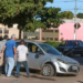 Condutor com sinais de estar bêbado colide em carro estacionado e se fere na Capital
