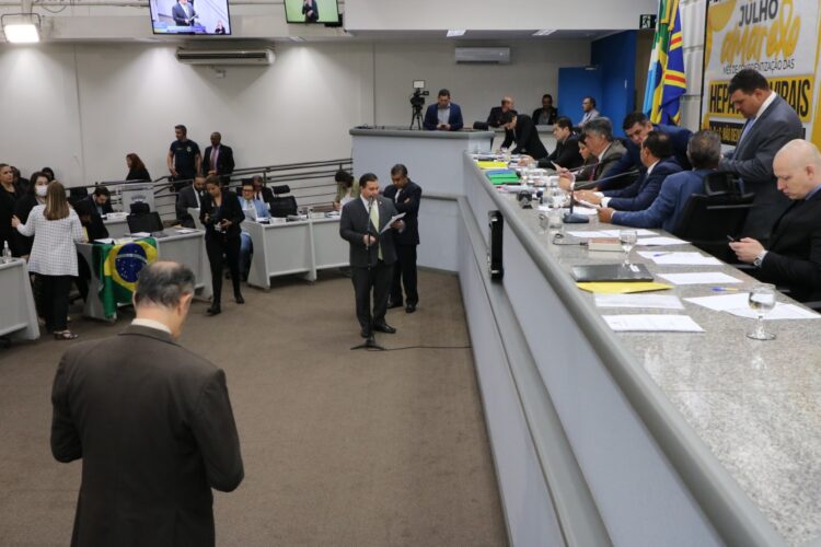 Vereadores ampliam para até 90% desconto de contribuintes que aderirem ao Refis