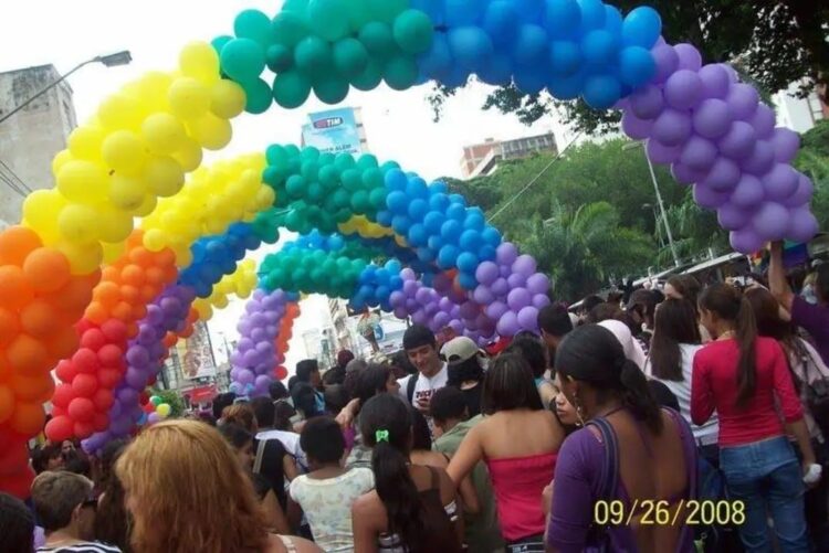 20ª edição da Parada LGBTQIAPN+ acontece no próximo sábado com diversas atrações regionais