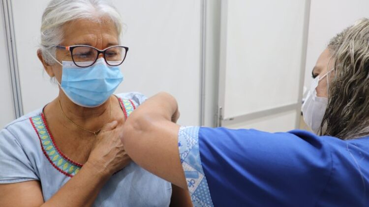 Liberada para toda a população, vacina contra a Gripe está disponível em todas as unidades