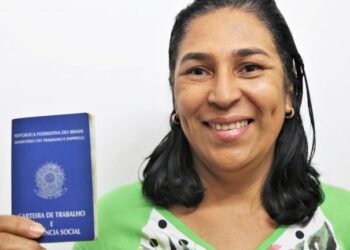 Funsat oferece 1.658 vagas de emprego em mais de 250 empresas nesta sexta