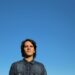 Léo Verão apresenta show solo e intimista na Estação Cultural Teatro do Mundo