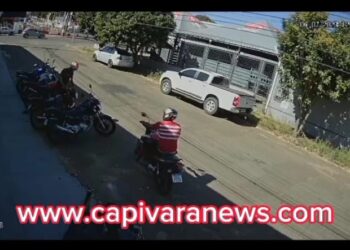 VÍDEO: Ladrões furtam moto de comerciante em menos de 2 minutos na Calógeras