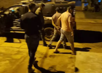 Homem é preso por estupro de 3 filhas, 1 delas de 17 anos está grávida e filho pode ser dele